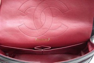 chanel-inside-flap1