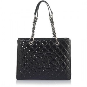 Versace Patent Chain Shoulder Bag: Trying To Look Like Chanel?